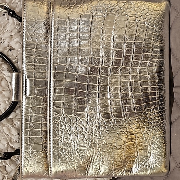 Thacker Crossbody Bag - Picture 8 of 16